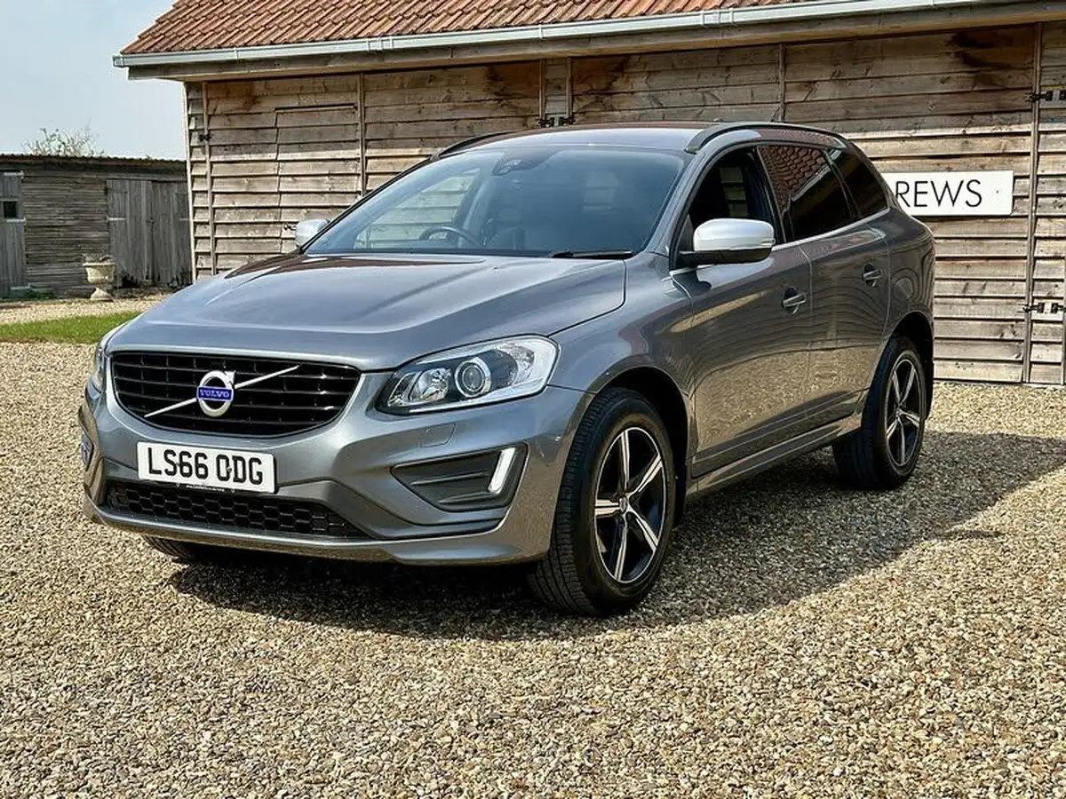 2016-volvo-xc60-20td-d4-r-design-nav-geartronic-big-5