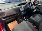 2015-toyota-yaris-15-vvt-i-icon-hybrid-small-18