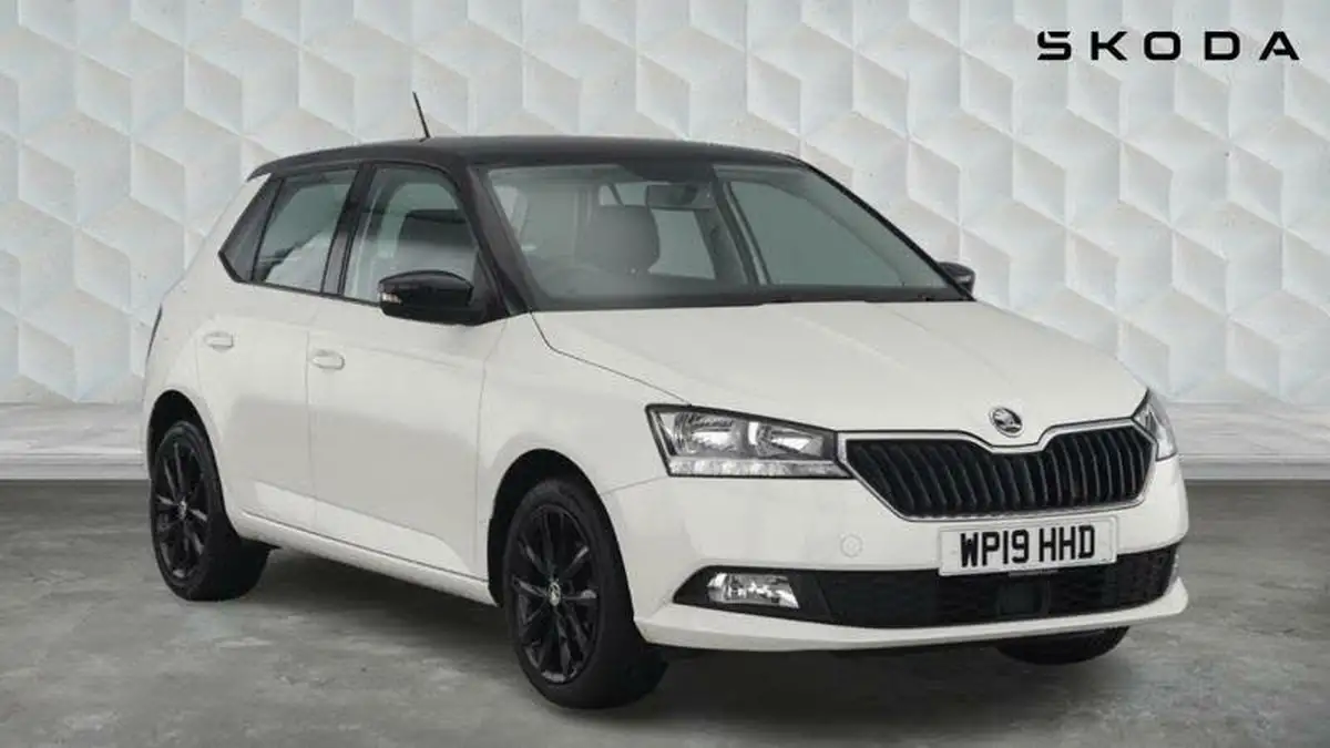 2019-skoda-fabia-10-tsi-colour-edition-big-0