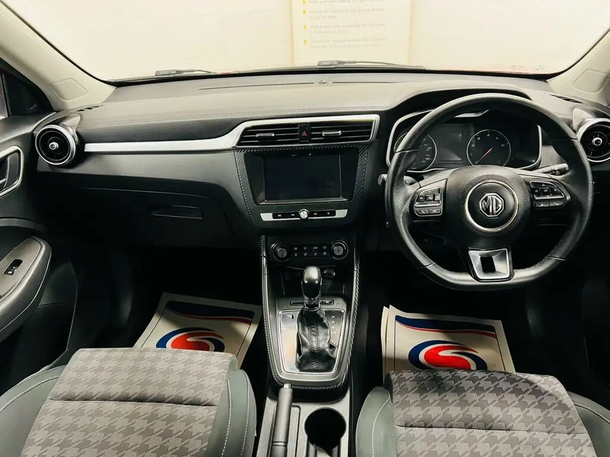2019-mg-zs-suv-10t-gdi-excite-111ps-big-12