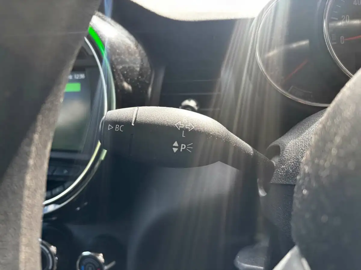 2019-mini-cooper-15-one-classic-101bhp-3d-big-15