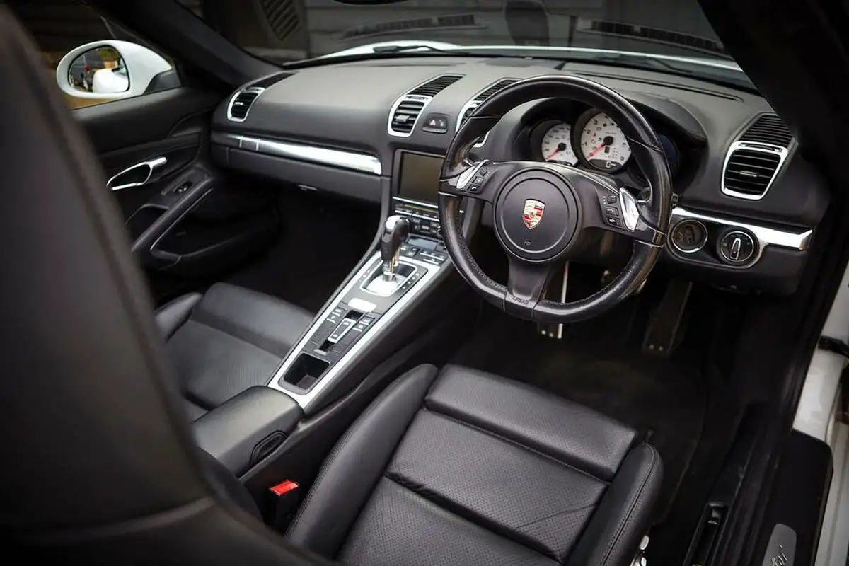 2014-porsche-boxster-27-pdk-big-9