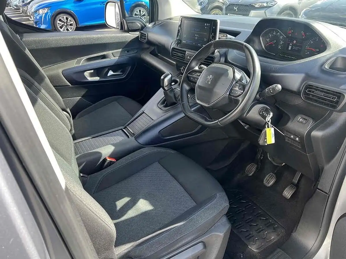2019-peugeot-rifter-15-bluehdi-allure-100bhp-standard-big-4