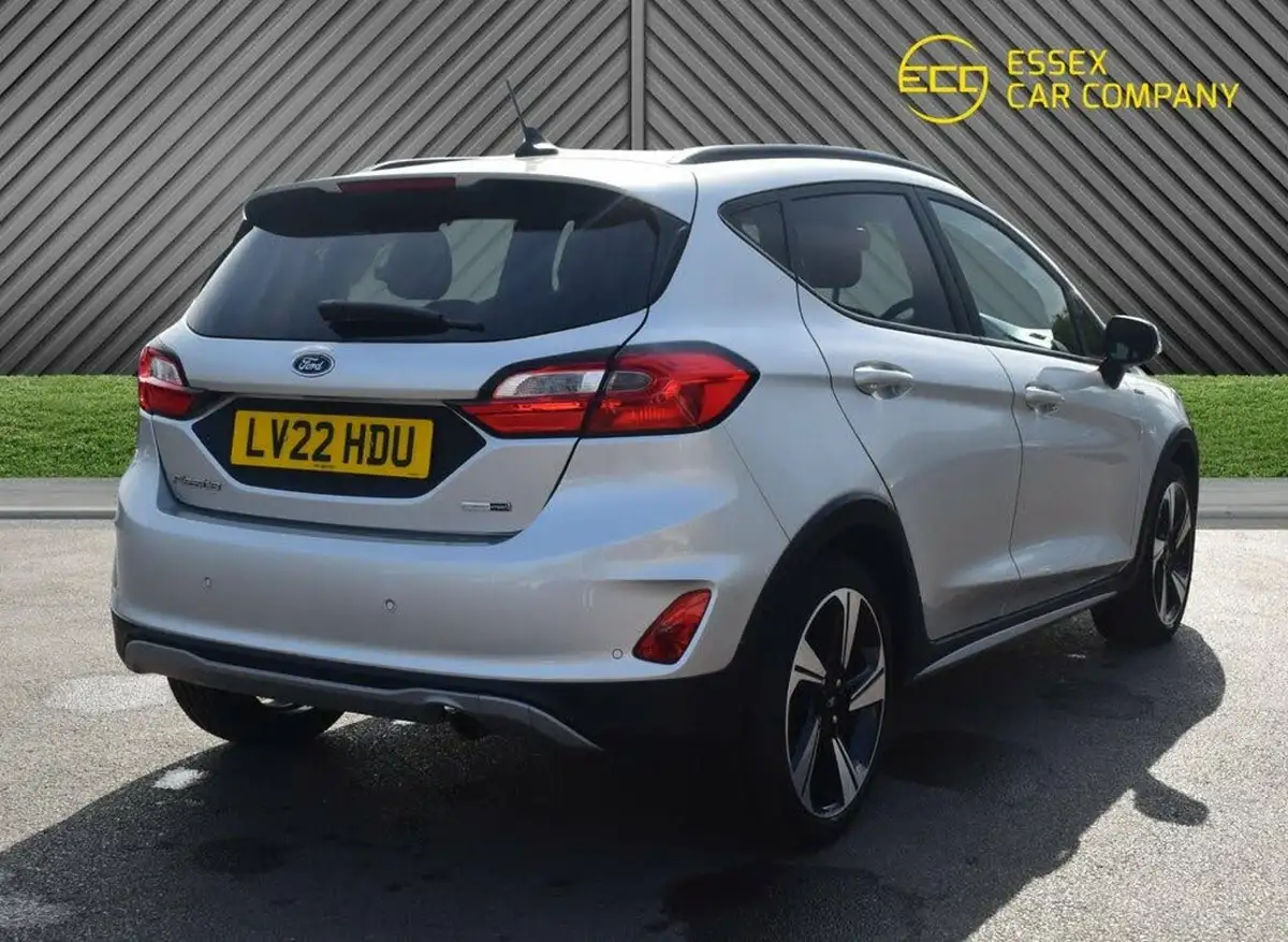 2022-ford-fiesta-10t-active-125ps-hybrid-mhev-powershift-big-10