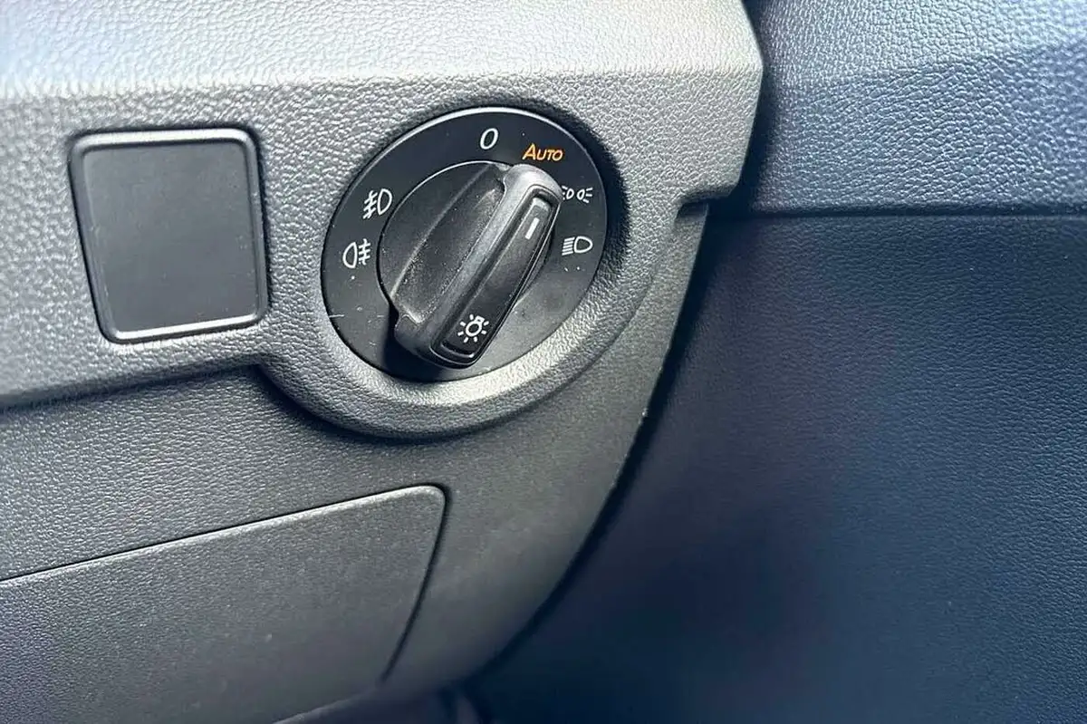 2022-volkswagen-t-cross-10-tsi-sel-big-28