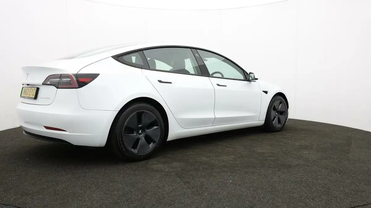 2021-tesla-model-3-e-long-range-4x4-big-26