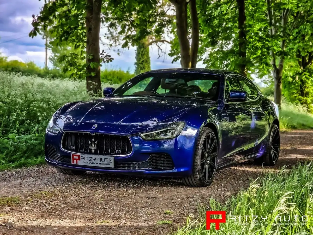 2016-maserati-ghibli-30-s-big-20