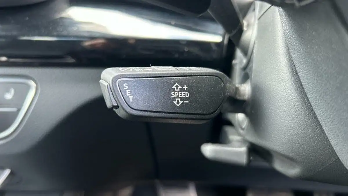 2022-audi-q5-20-45-tfsi-edition-1-sportback-big-24