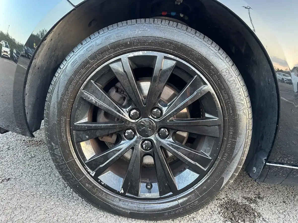 2017-peugeot-308-16-bluehdi-allure-big-22
