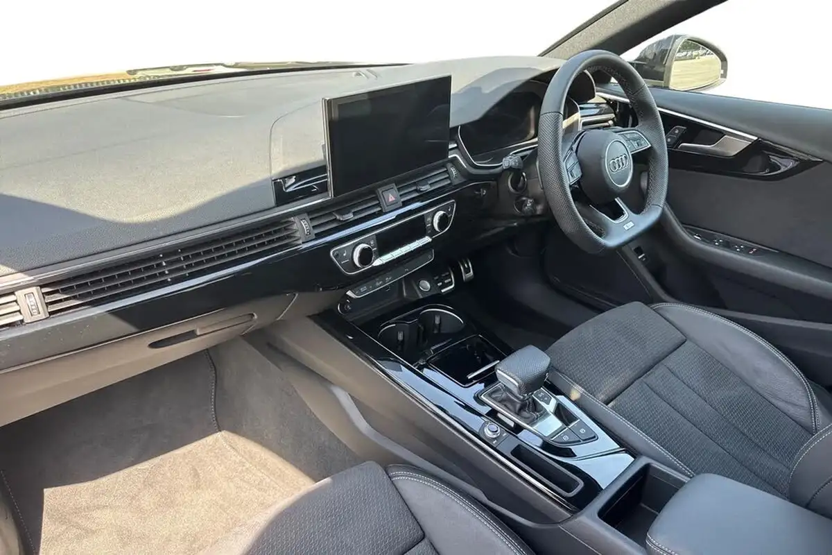 2024-audi-a4-20-40-tfsi-black-edition-big-14