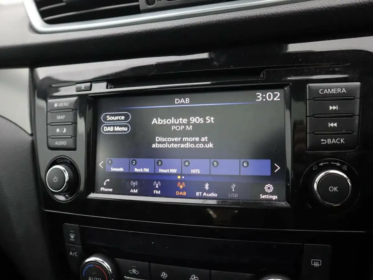 2021-nissan-qashqai-13-dig-t-n-motion-140ps-big-12