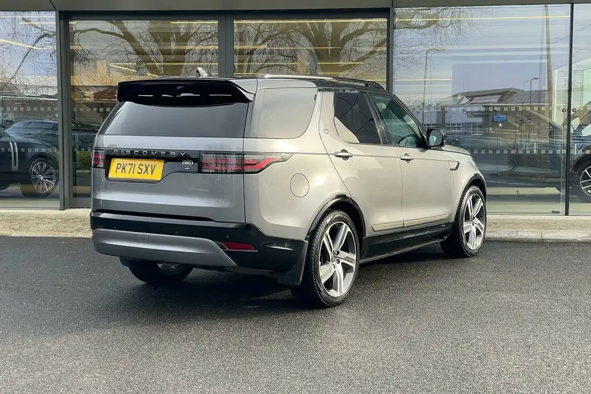 2021-land-rover-discovery-30-d300-r-dynamic-hse-big-6