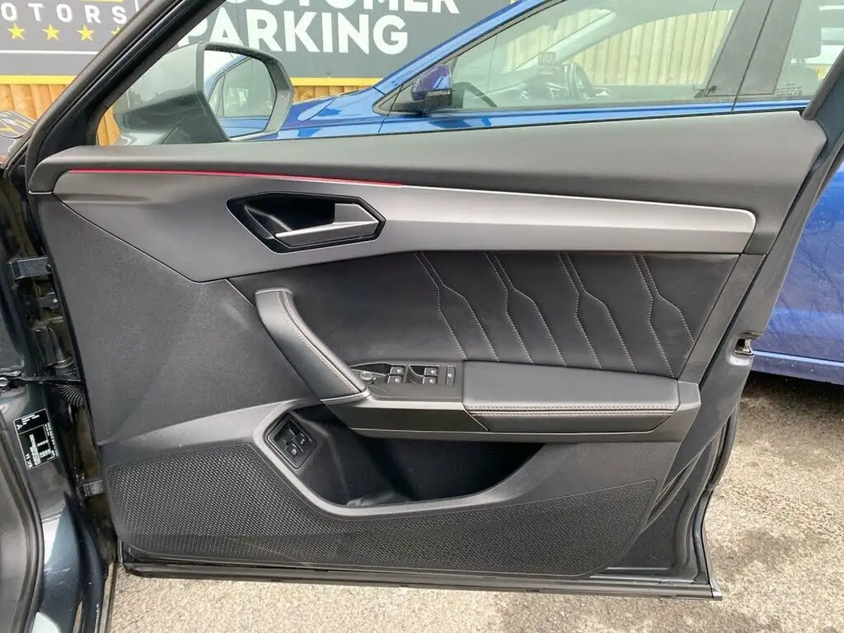 2022-cupra-formentor-14-e-hybrid-vz1-big-20