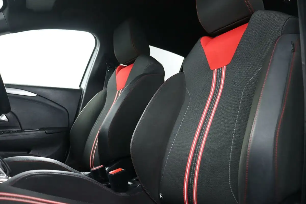2022-vauxhall-corsa-e-sri-premium-big-34