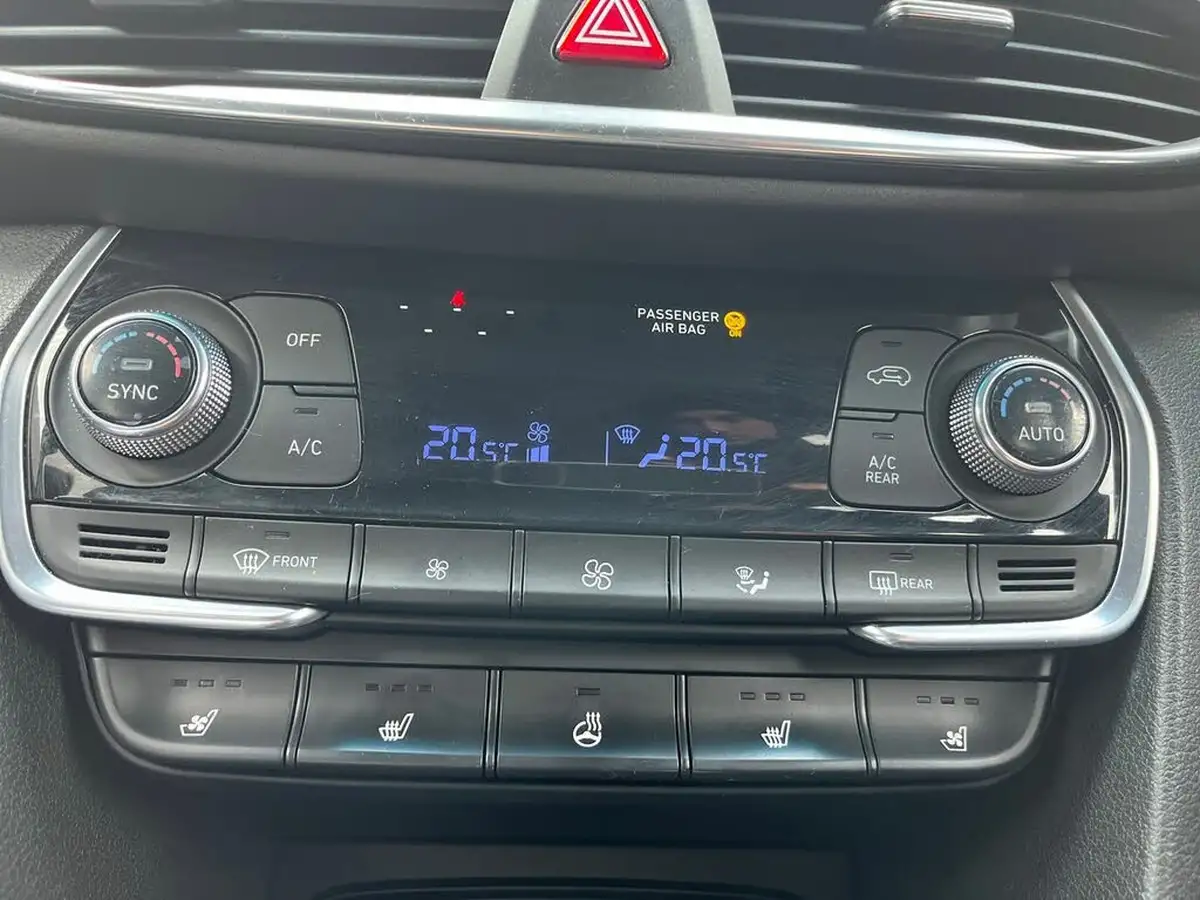2020-hyundai-santa-fe-22-crdi-premium-se-4wd-big-17