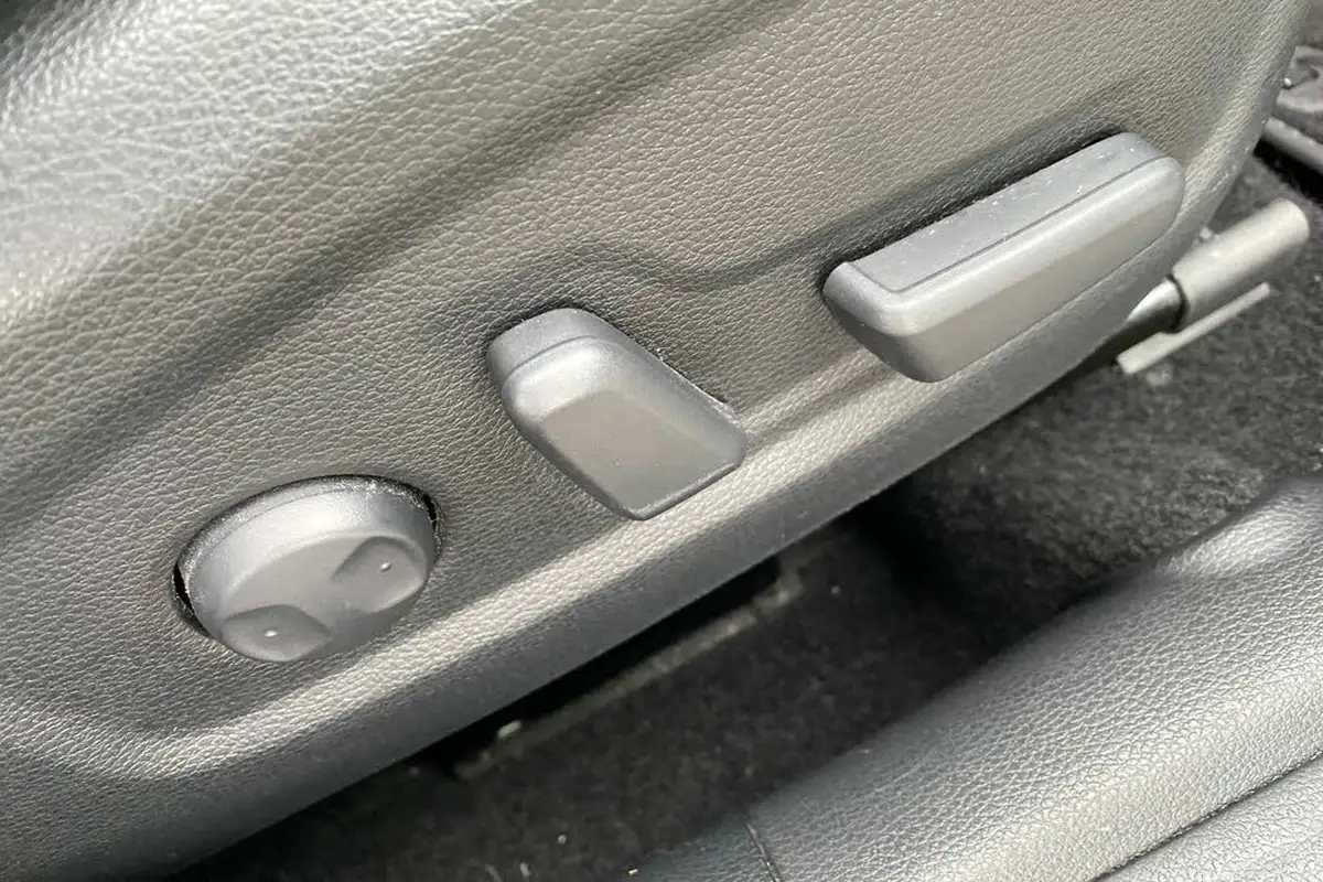 2021-kia-xceed-15-t-gdi-4-dct-big-24