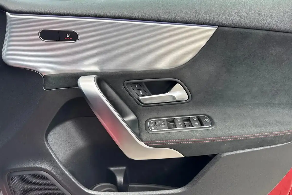 2023-mercedes-benz-a-class-13-a180-amg-line-executive-hatchback-5d-7g-dct-big-20