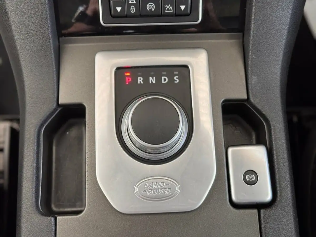 2016-land-rover-discovery-4-30-sd-v6-graphite-big-17