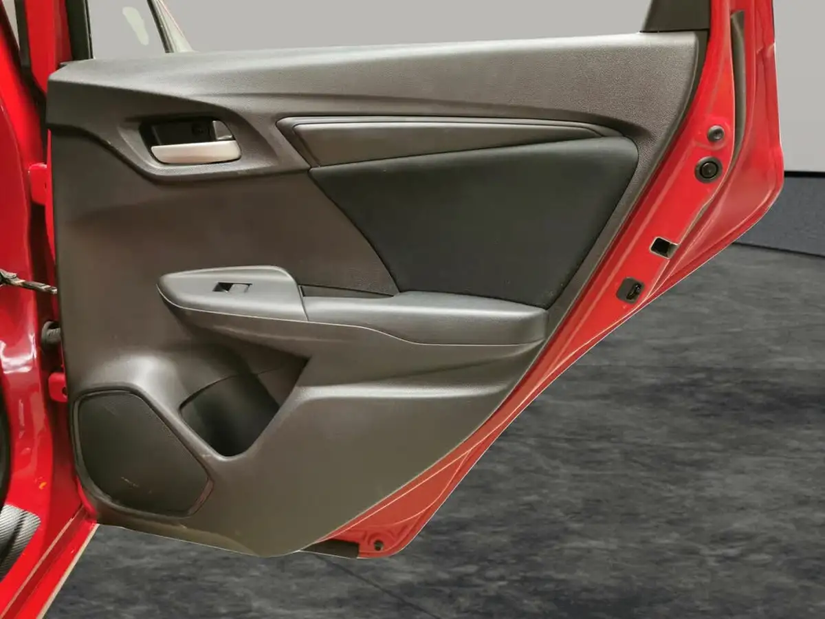 2019-honda-jazz-13-i-vtec-s-big-24