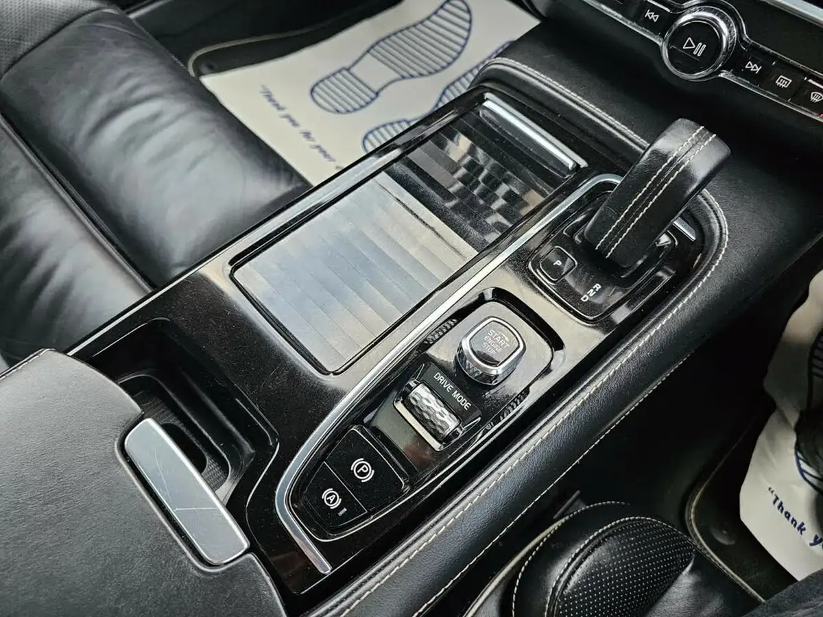 2020-volvo-v90-20-t8-r-design-plus-big-23