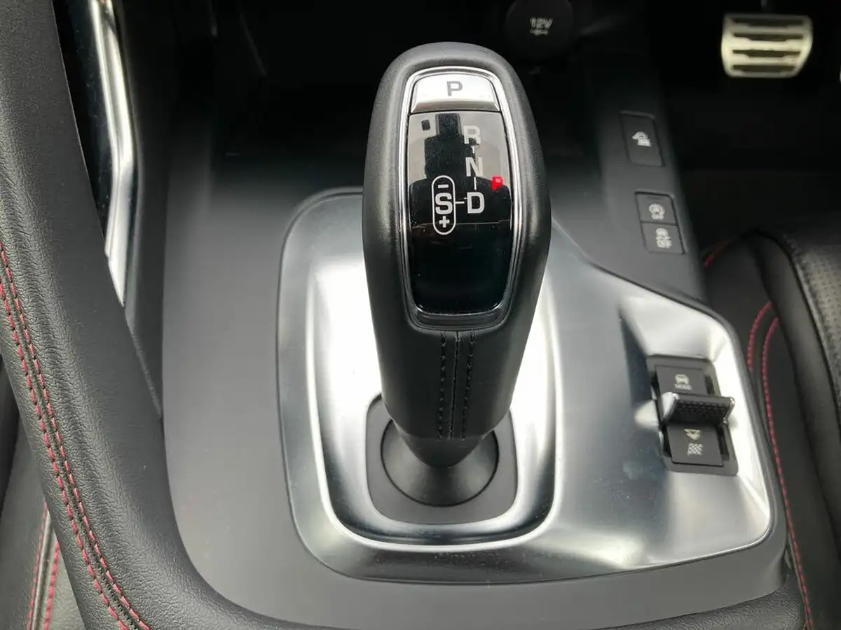 2020-jaguar-e-pace-20-i4-chequered-flag-249ps-big-49