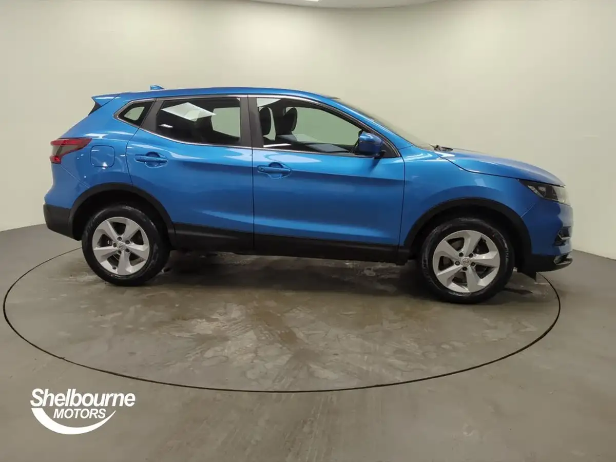 2020-nissan-qashqai-13-dig-t-acenta-premium-160ps-big-2