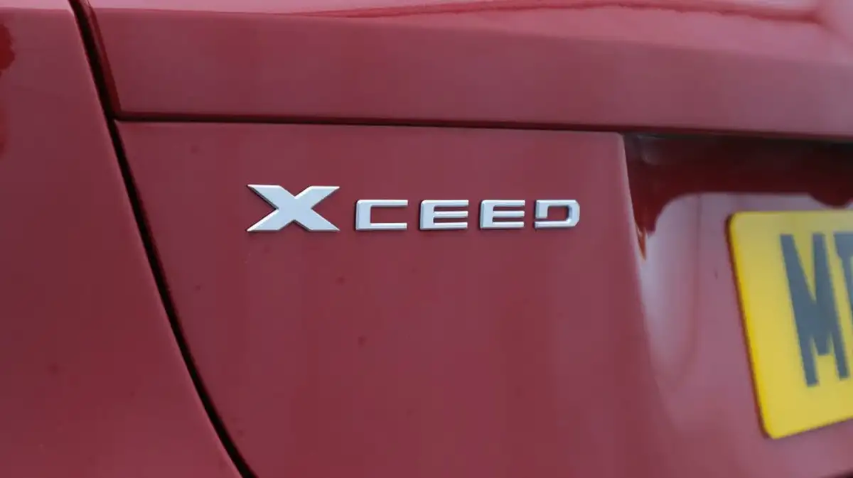 2023-kia-xceed-15-t-gdi-3-158bhp-big-20