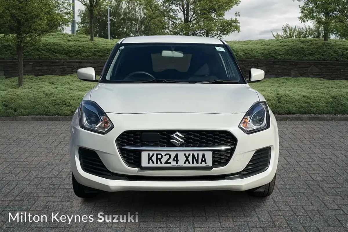 2024-suzuki-swift-12-dualjet-sz-l-big-3