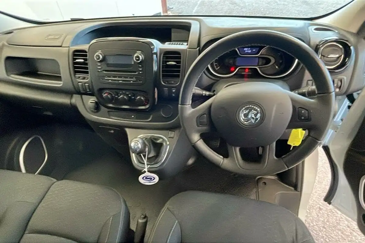 2019-vauxhall-vivaro-16cdti-sportive-2900-l2h1-120pseu6-panel-big-10