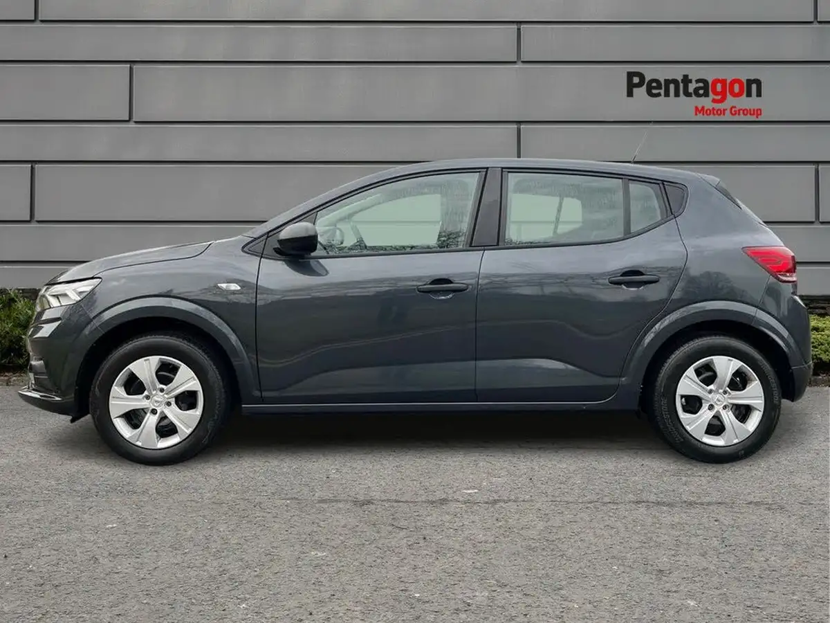 2021-dacia-sandero-10-tce-essential-90bhp-big-13