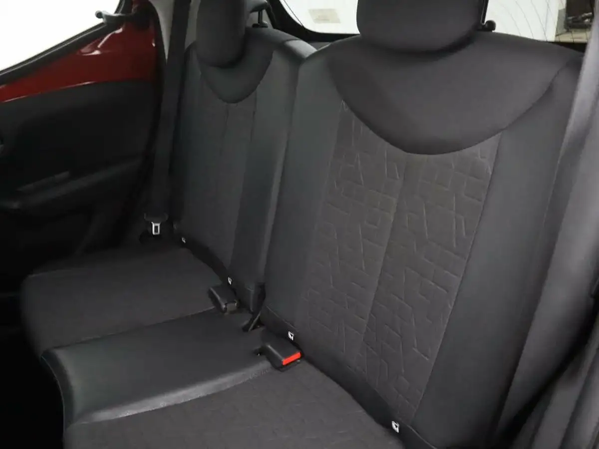 2020-toyota-aygo-10-vvt-i-x-clusiv-blackred-bi-tone-tss-x-shift-big-9