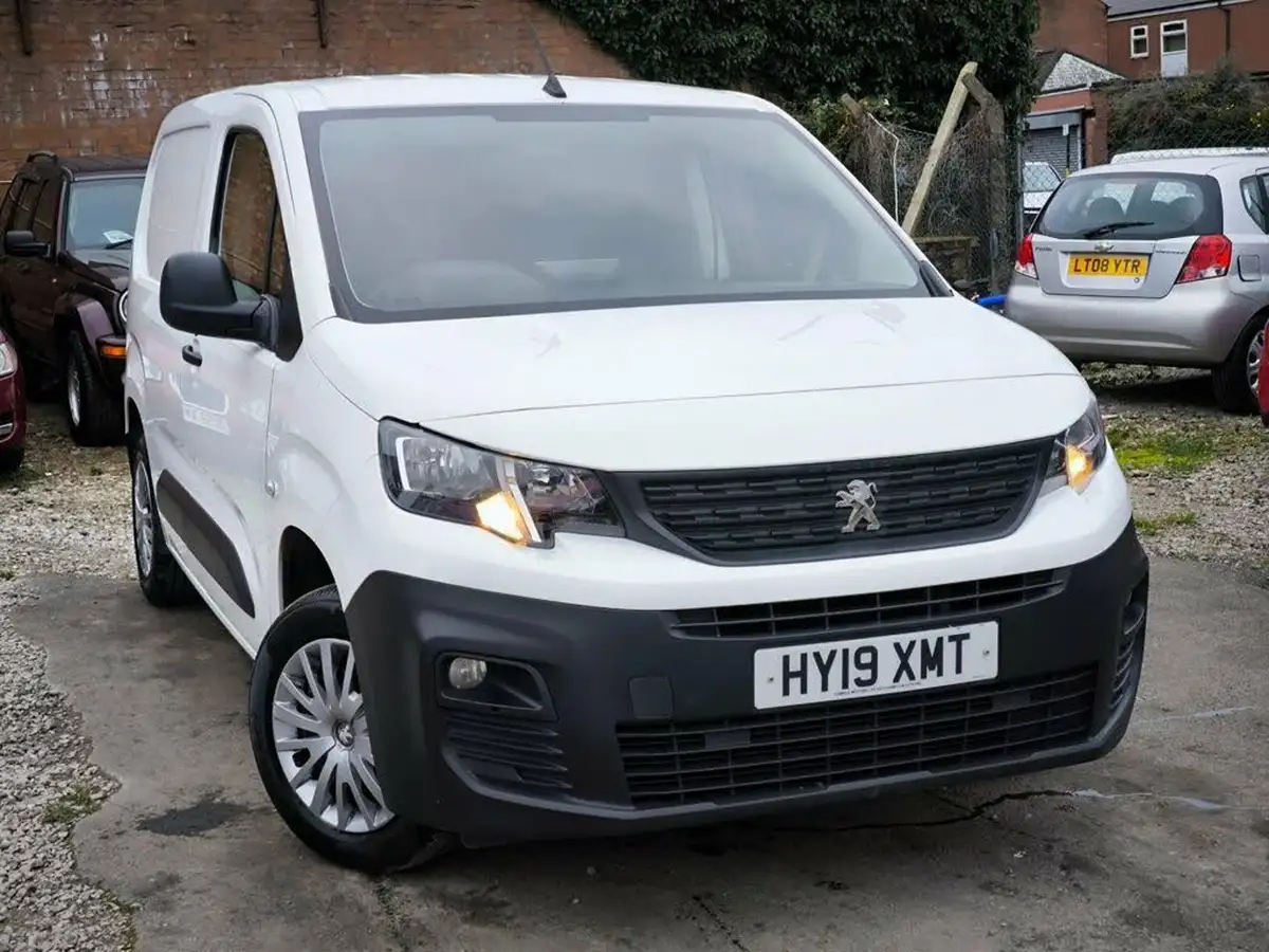 2019-peugeot-partner-16bluehdi-650-professional-big-28