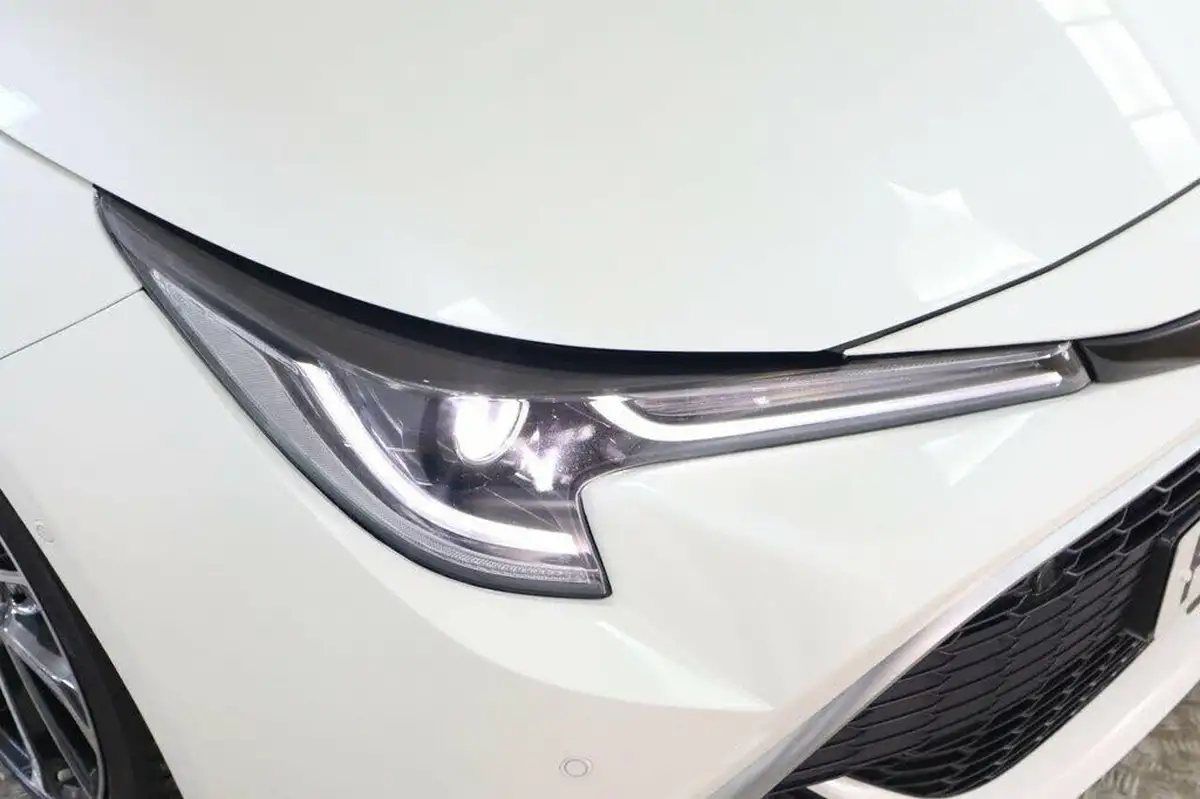 2019-toyota-corolla-20-vvt-i-excel-trk-hatchback-big-13