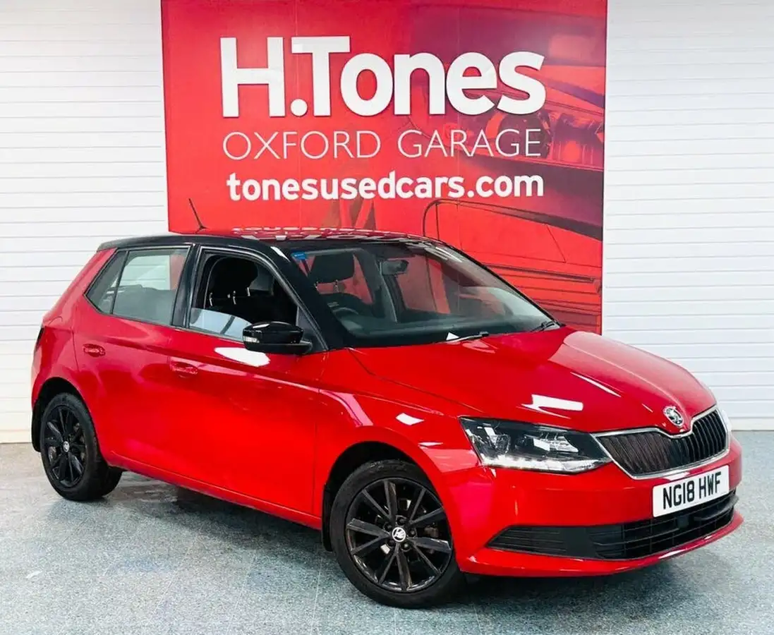 2018-skoda-fabia-10-mpi-colour-edition-big-0