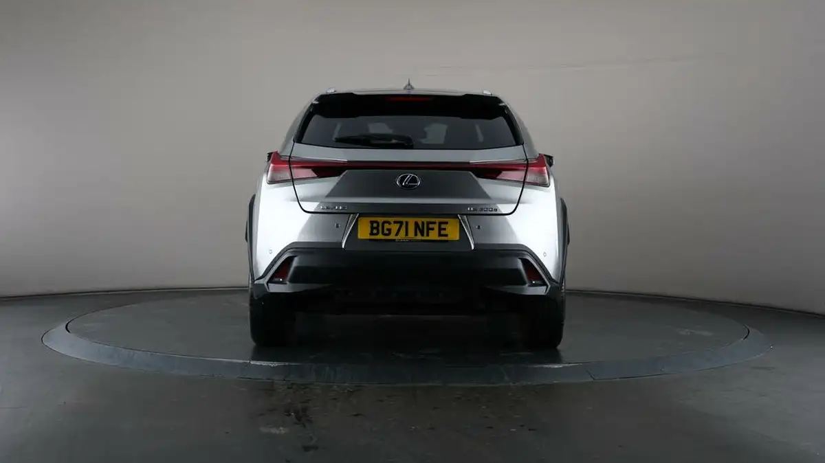 2021-lexus-ux-300e-e-ux-big-31