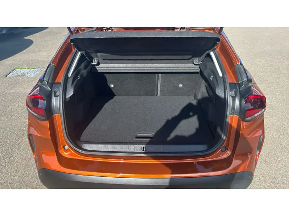2021-citroen-c4-12-puretech-shine-130ps-eat8-big-3