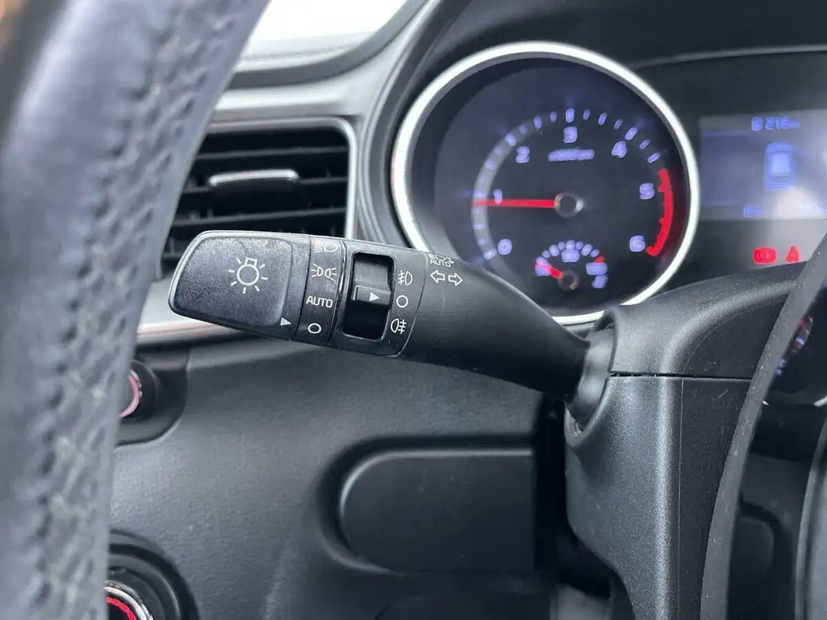 2019-kia-ceed-16crdi-2-eco-hatchback-big-51