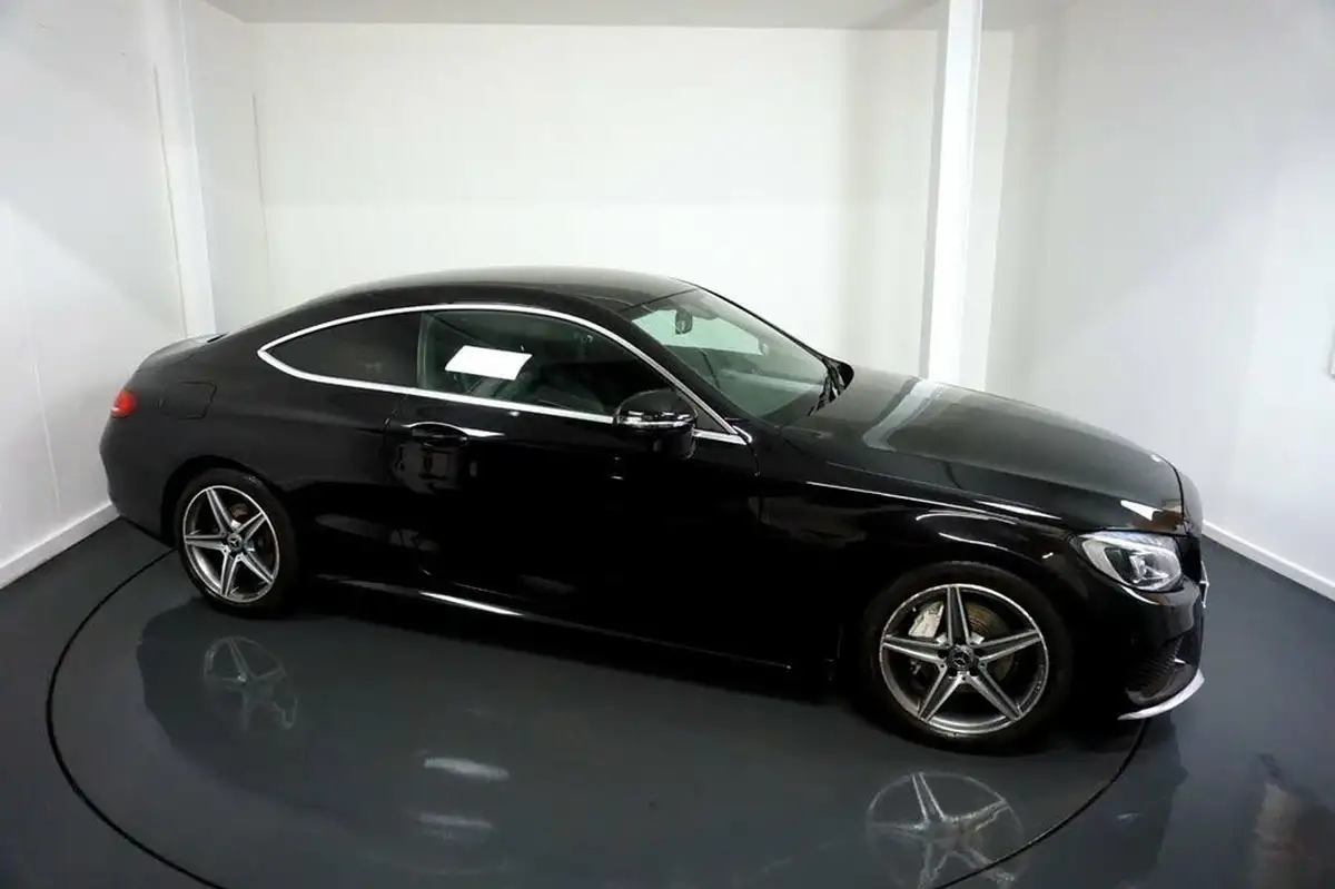 2016-mercedes-benz-c-class-big-11