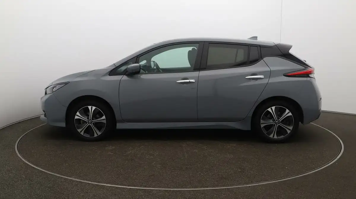 2021-nissan-leaf-e-e-tekna-big-61