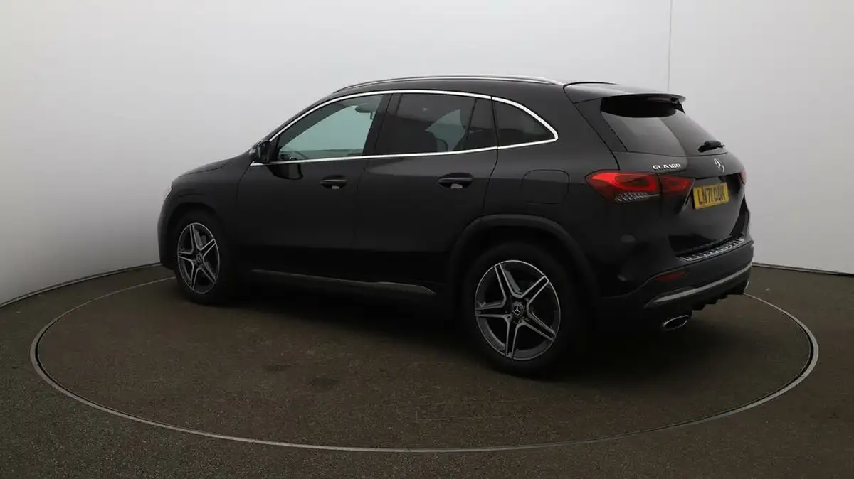 2021-mercedes-benz-gla-class-13-gla-180-amg-line-executive-1332cc-big-28