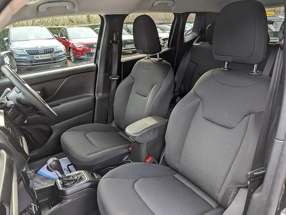2021-jeep-renegade-13-gse-night-eagle-big-15