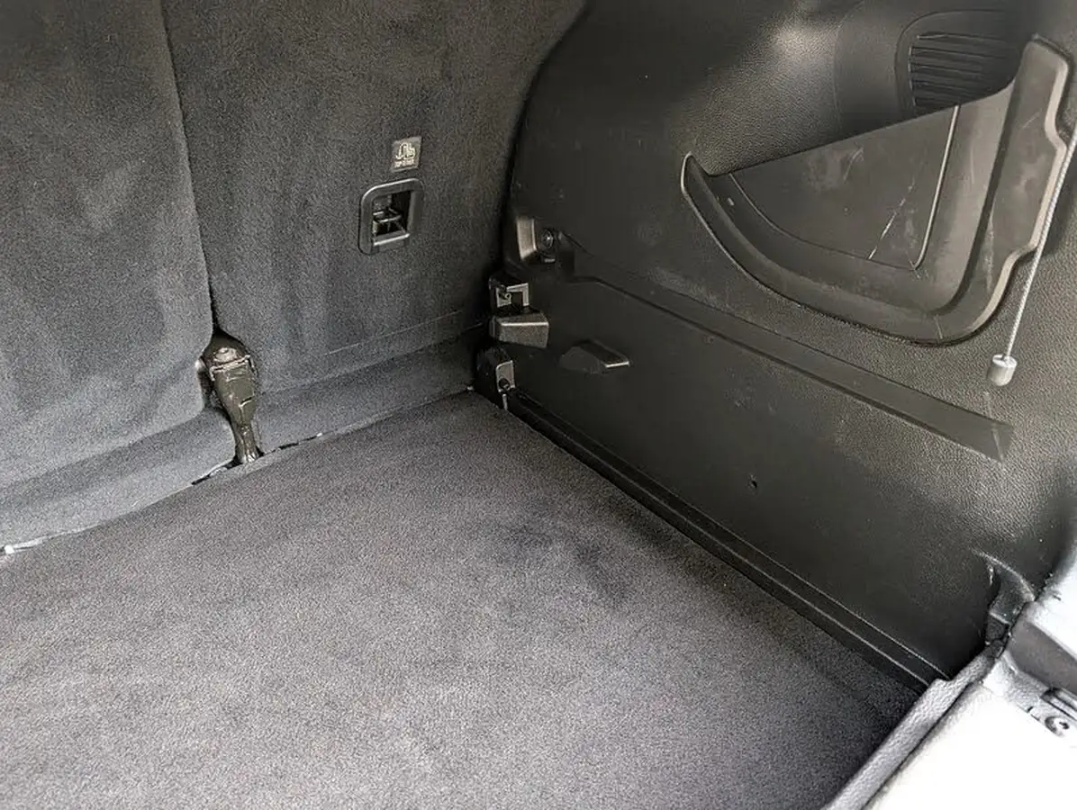 2021-jeep-renegade-13-gse-night-eagle-big-41