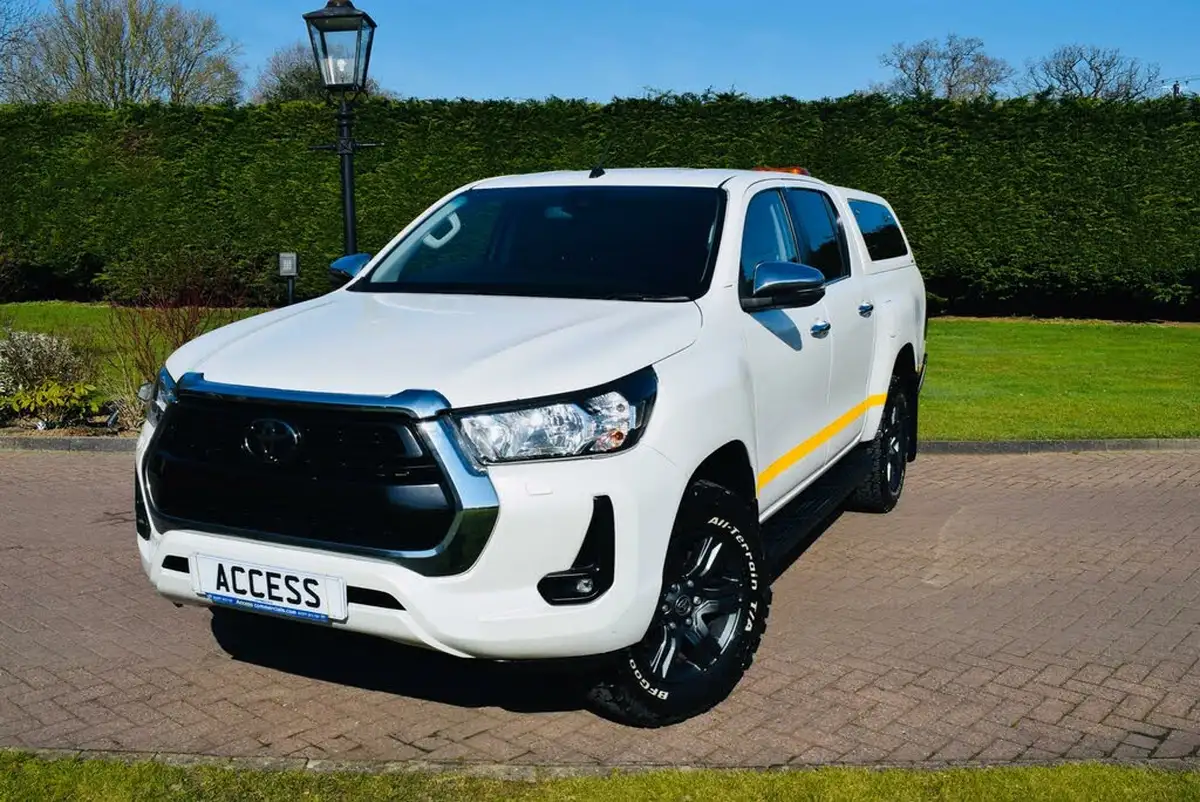 2021-toyota-hi-lux-24d-4d-icon-150hpeu6dt-e-auto-big-0