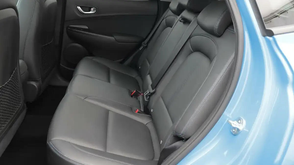 2021-hyundai-kona-e-ultimate-big-16