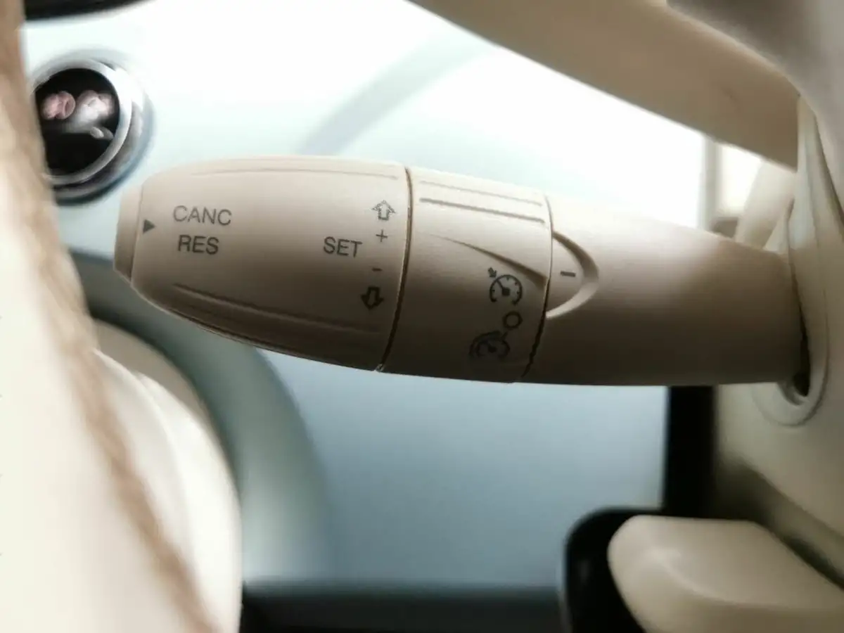 2024-fiat-500-10-top-big-14