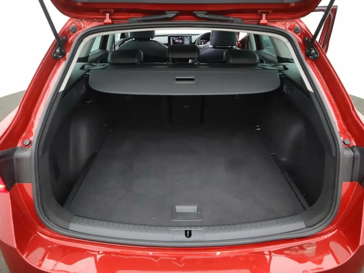 2021-seat-leon-15-etsi-xcellence-estate-big-6
