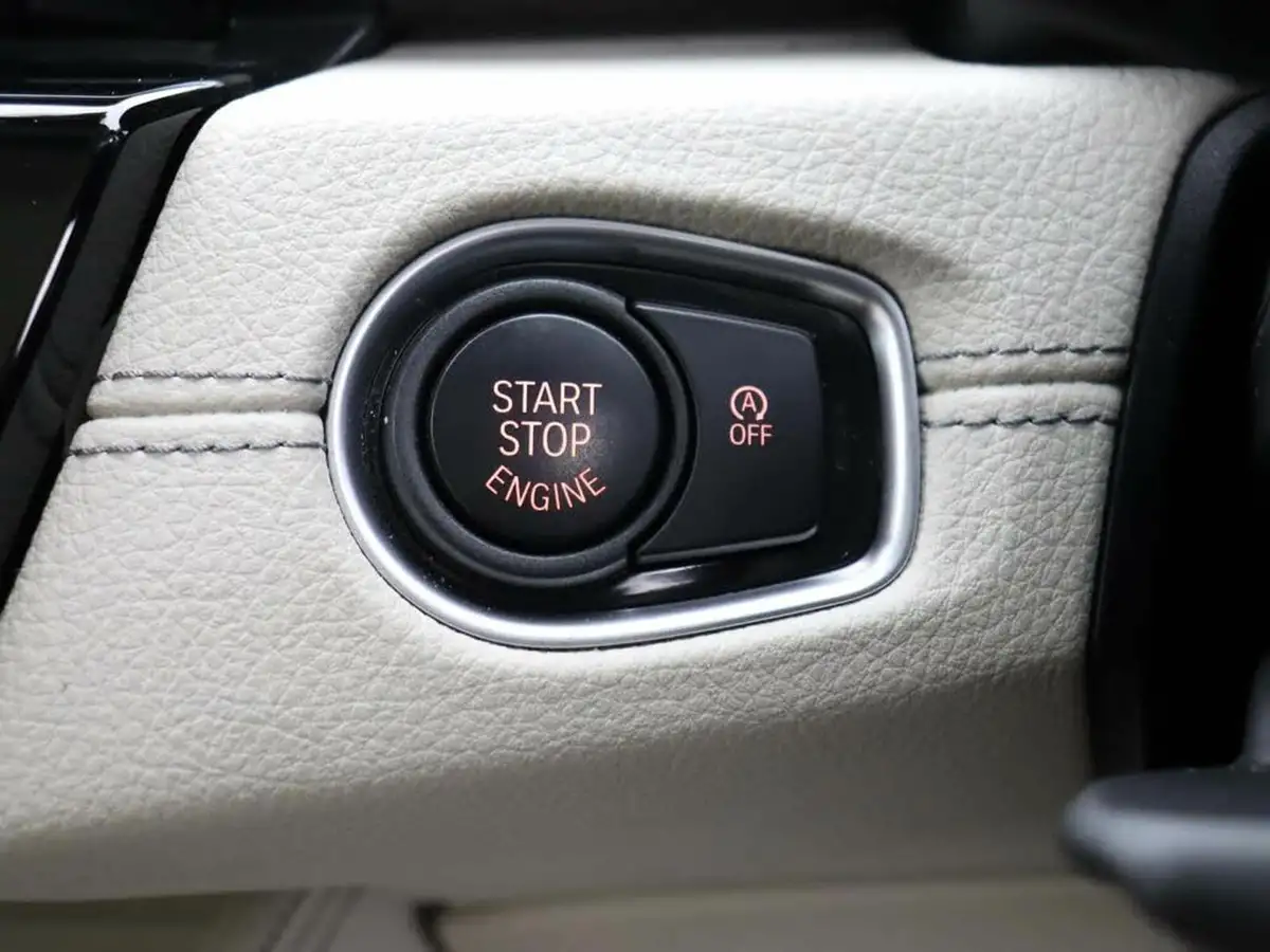 2021-bmw-2-series-20-220i-luxury-active-big-39
