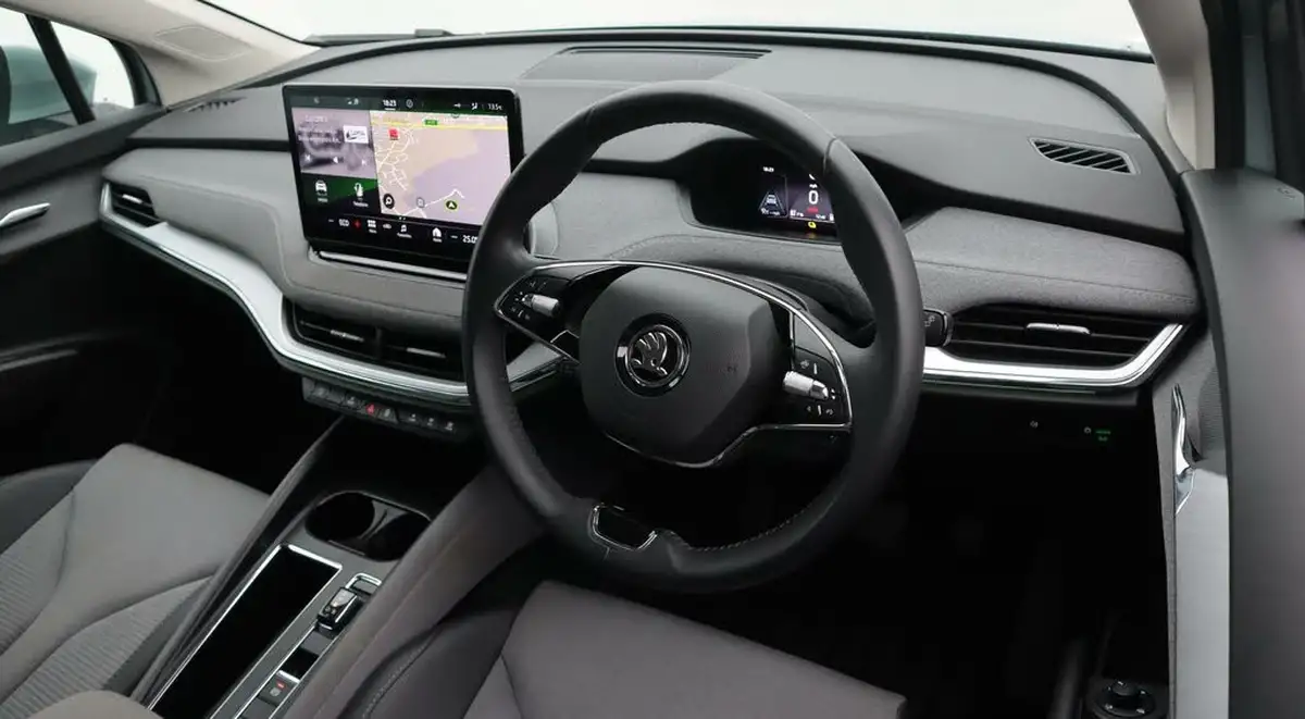 2023-skoda-enyaq-e-60-big-9