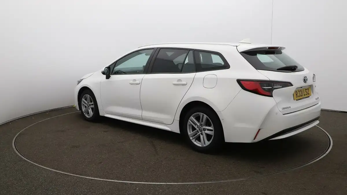 2021-toyota-corolla-18-vvt-i-icon-tech-spare-wheel-touring-sports-5d-big-54