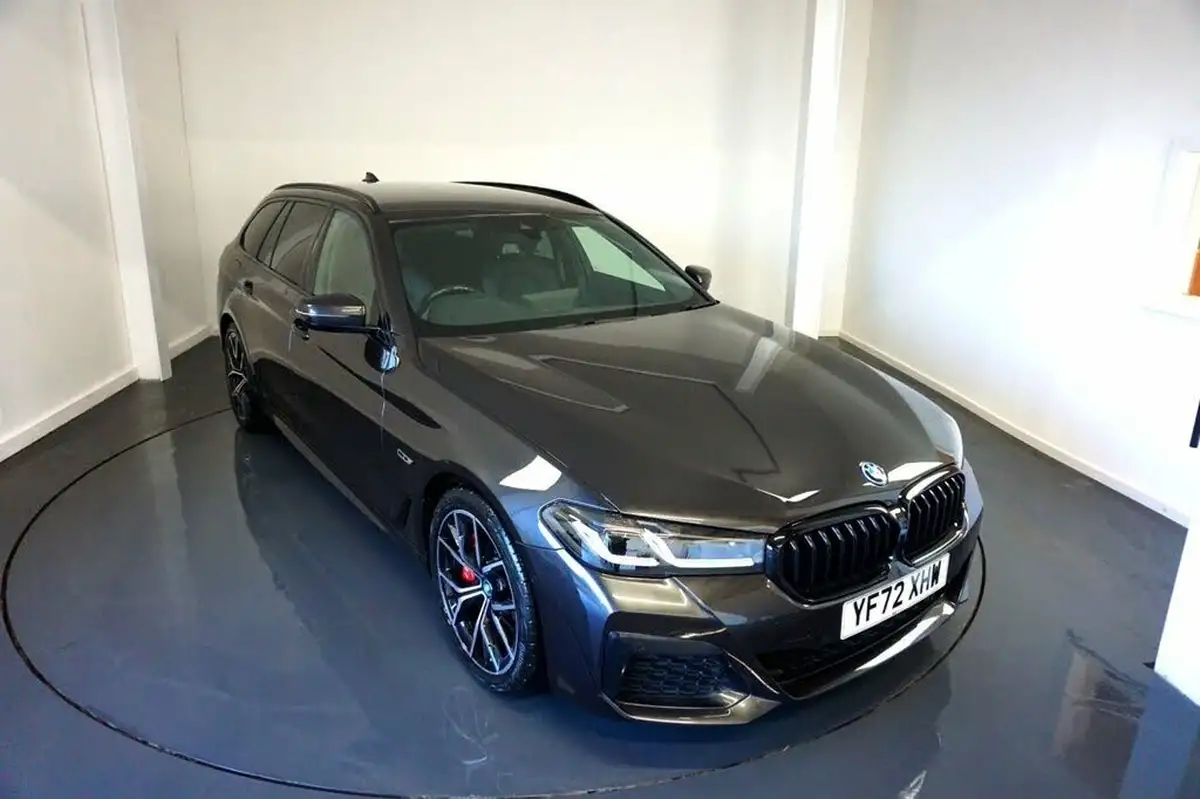 2022-bmw-5-series-20-530e-m-sport-touring-5d-big-15